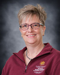 20251218-JenniferJ-CDLL-200x250