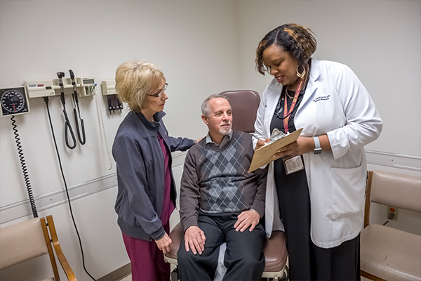 Image of medical staff collaborating